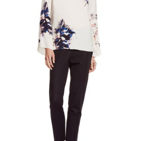 Vince Camuto Floral Bell Sleeve Blouse sz L - Picture 4 of 4